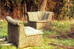 Polstermöbel im Grünen