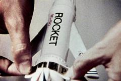 Sinong lumikha ng yoyo? Sinong lumikha ng Moon Buggy?